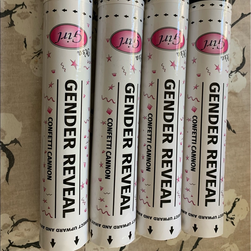 Gender reveal confetti poppers for a GIRL only!
